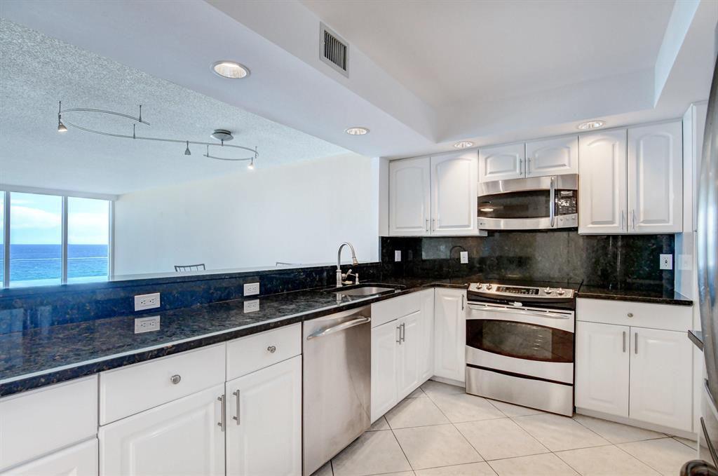 THREE THOUSAND CONDO - Residential