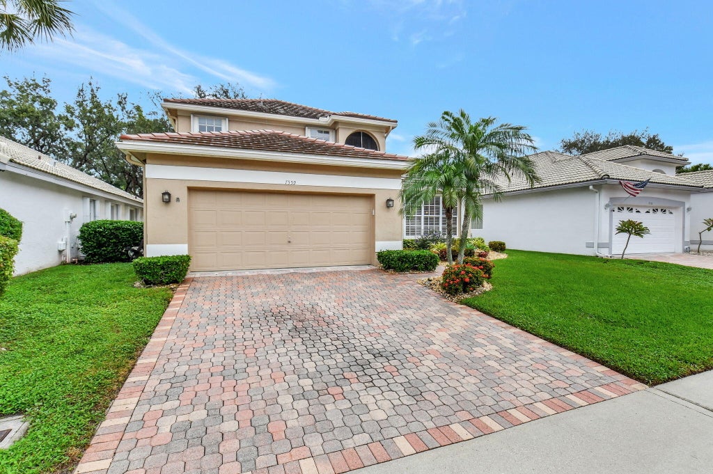 Photo of 7559 Charing Cross Lane, Delray Beach, FL 33446 (MLS # R11054704)
