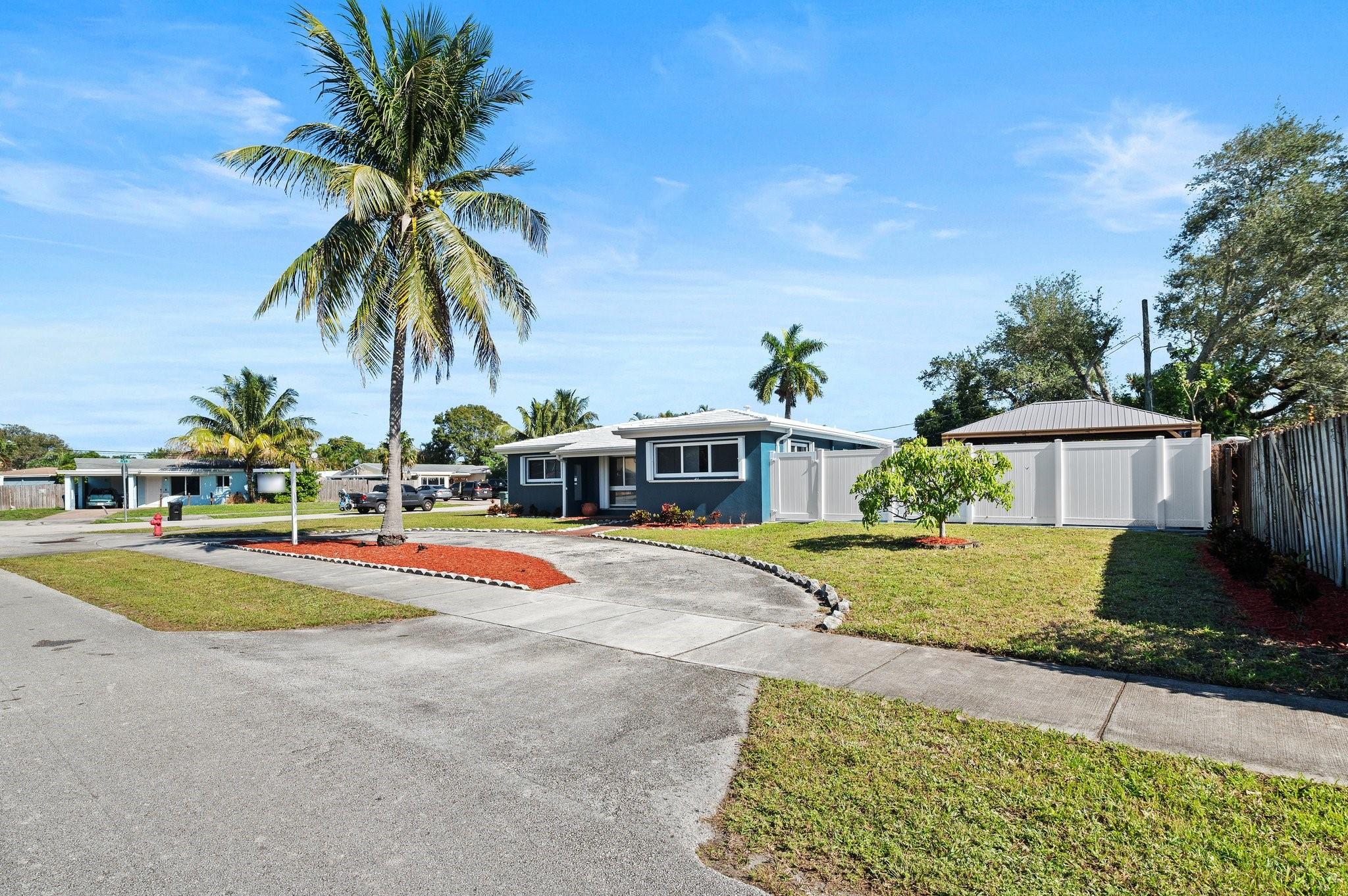 1900 SW 33rd Ave