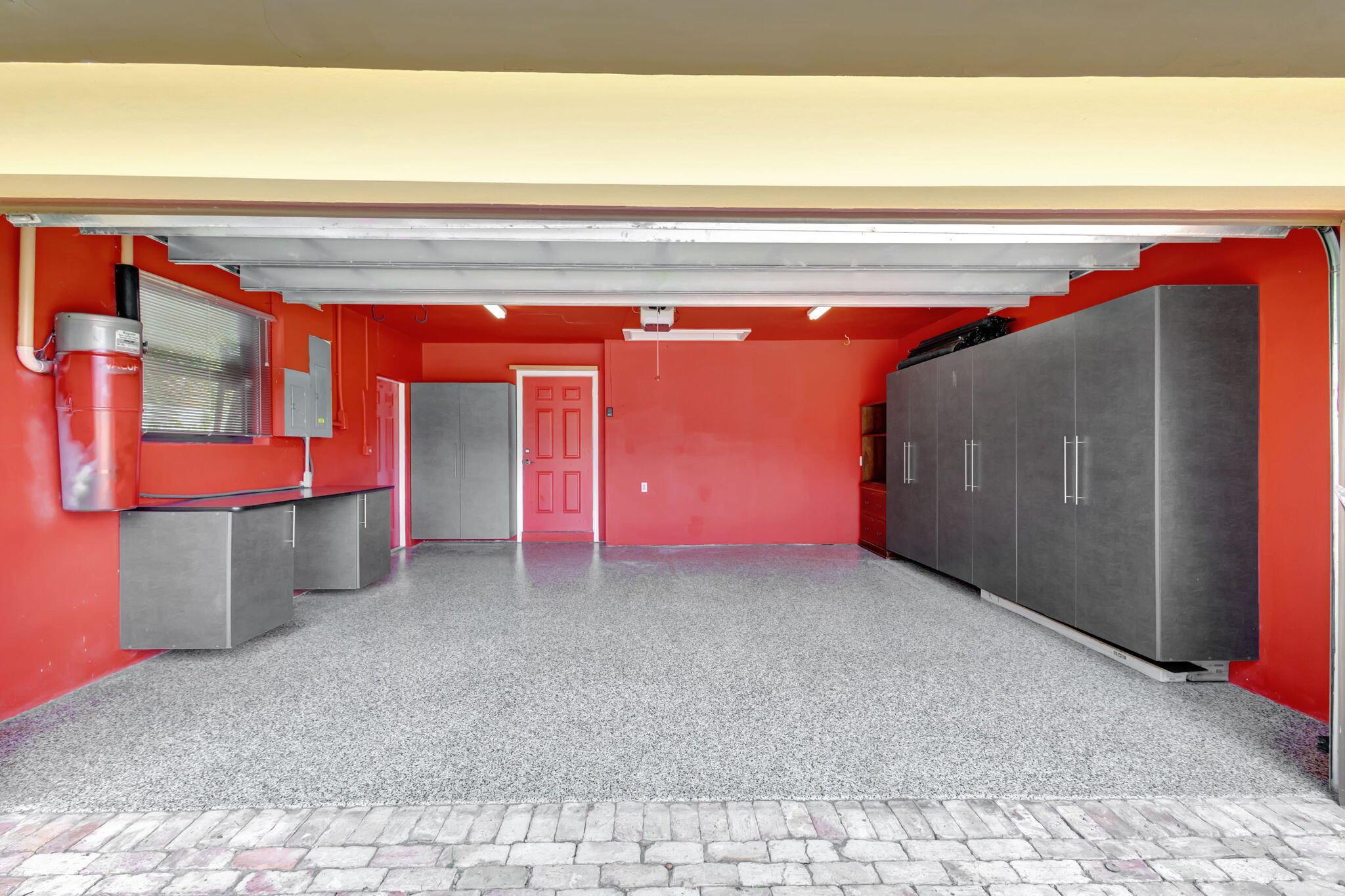 PIRATES COVE - Residential