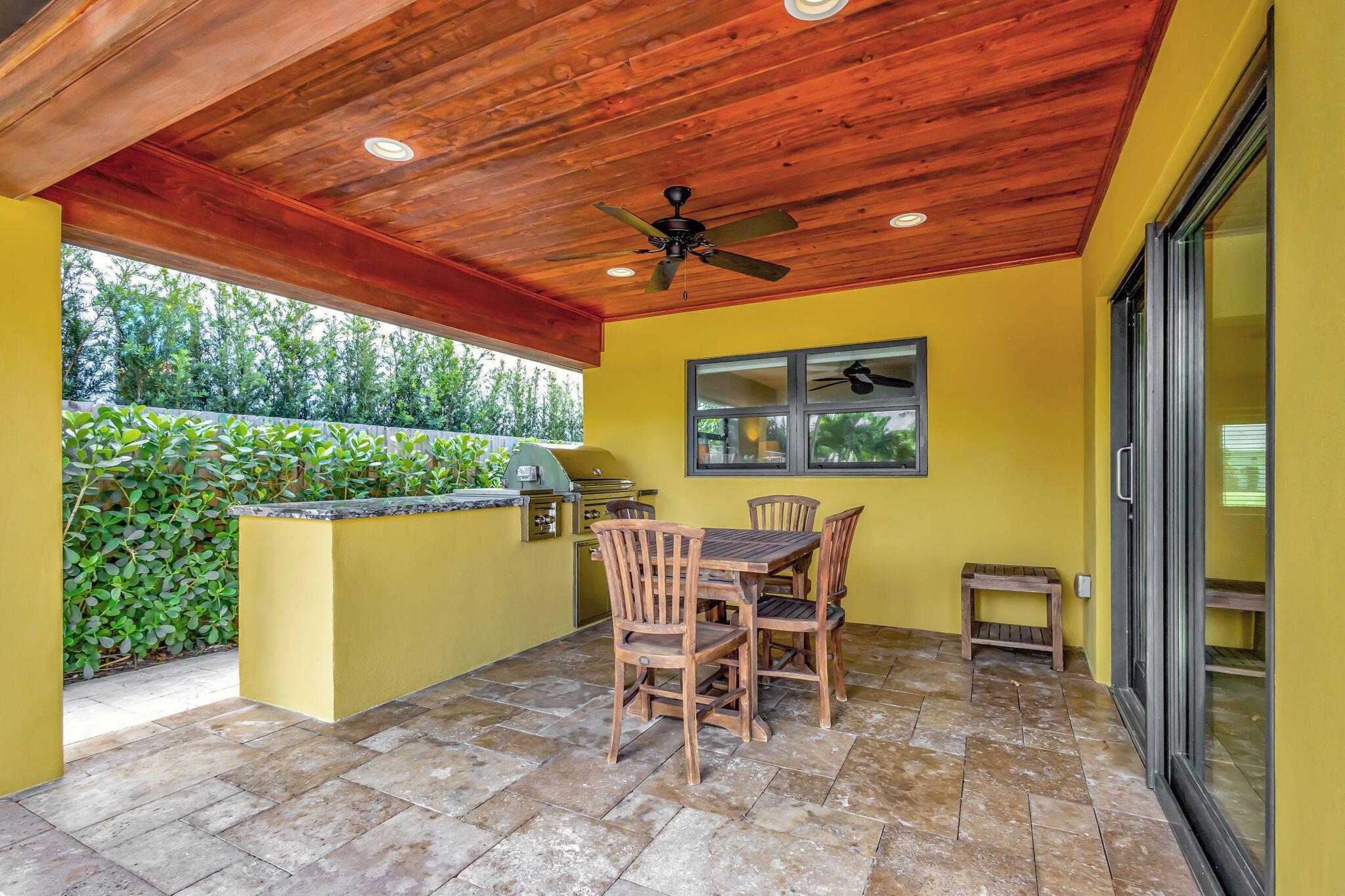 PIRATES COVE - Residential