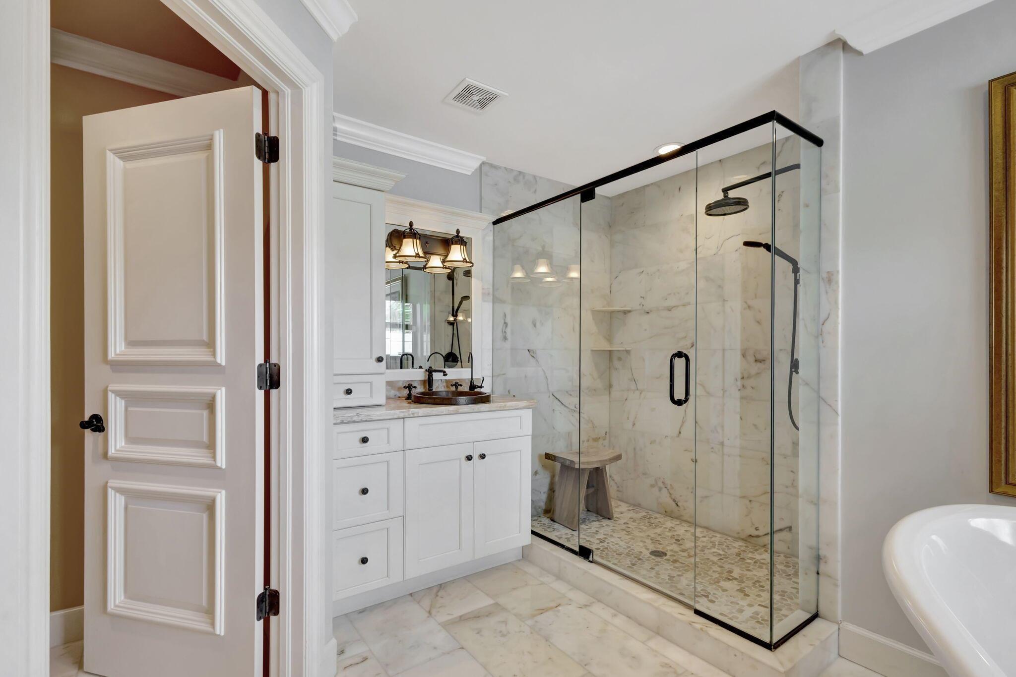 PIRATES COVE - Residential