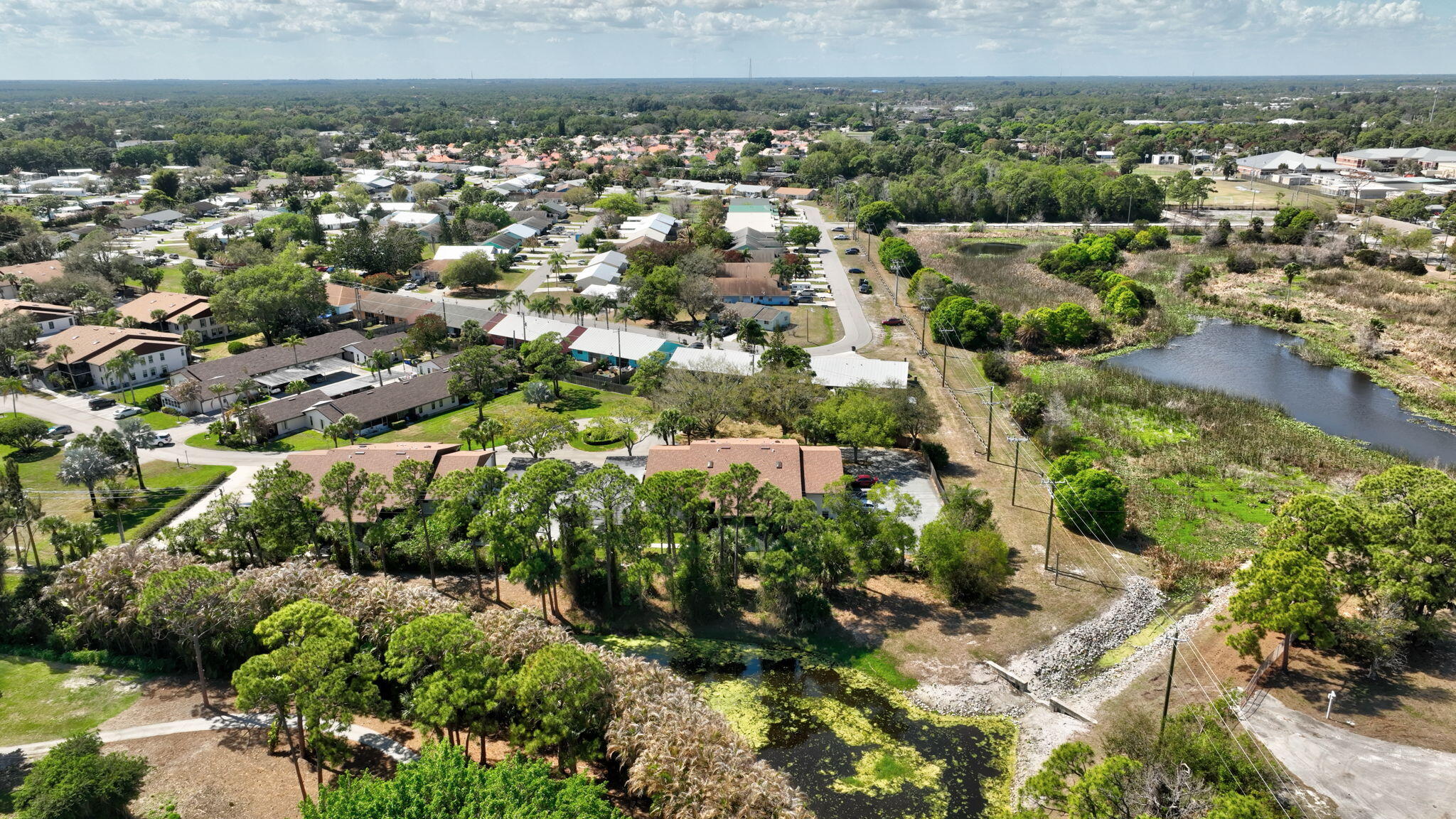 TWIN LAKES SOUTH & TOWN VILLAS CONDO - Residential