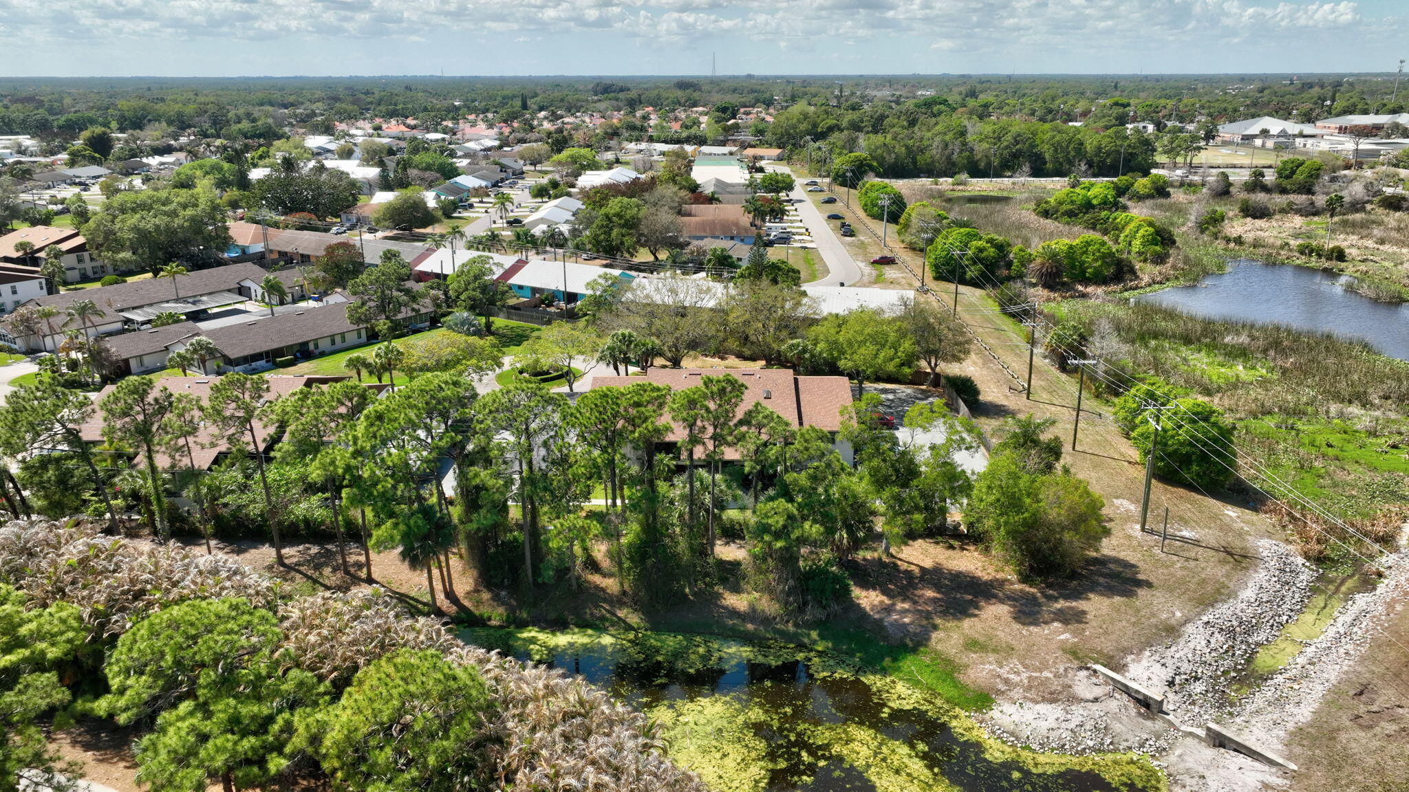 TWIN LAKES SOUTH & TOWN VILLAS CONDO - Residential