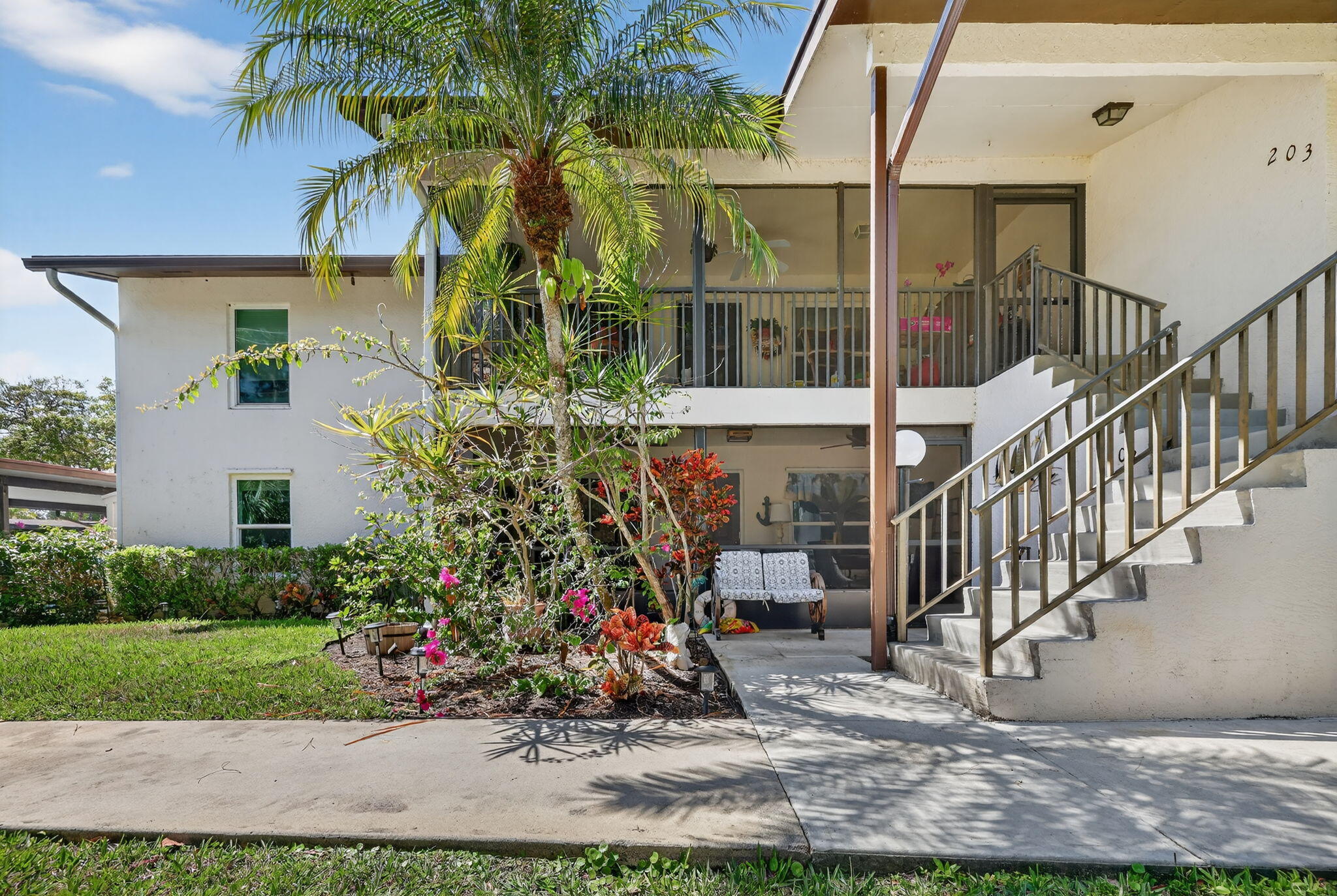 TWIN LAKES SOUTH & TOWN VILLAS CONDO - Residential