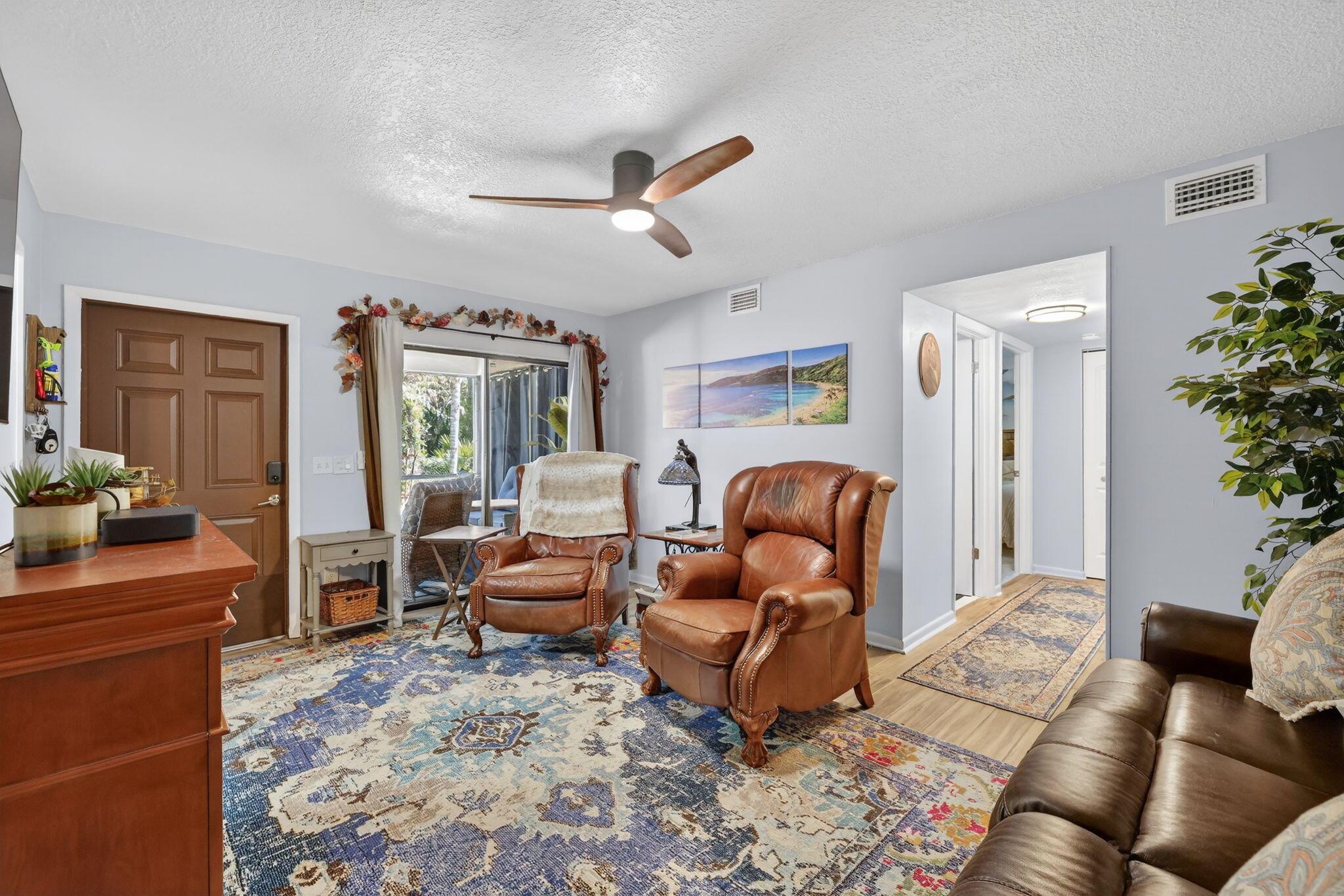 TWIN LAKES SOUTH & TOWN VILLAS CONDO - Residential