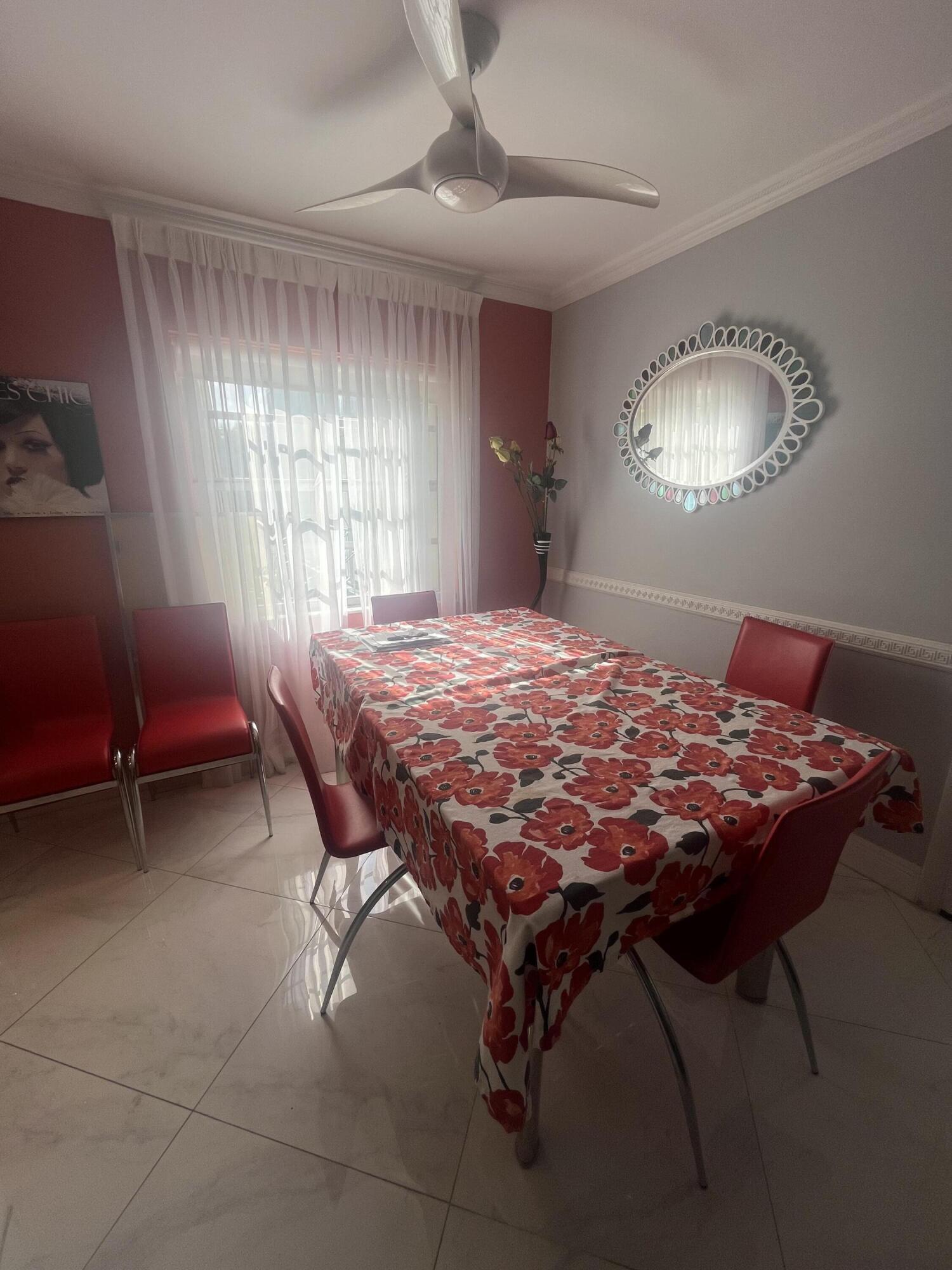 KINGS POINT - Residential
