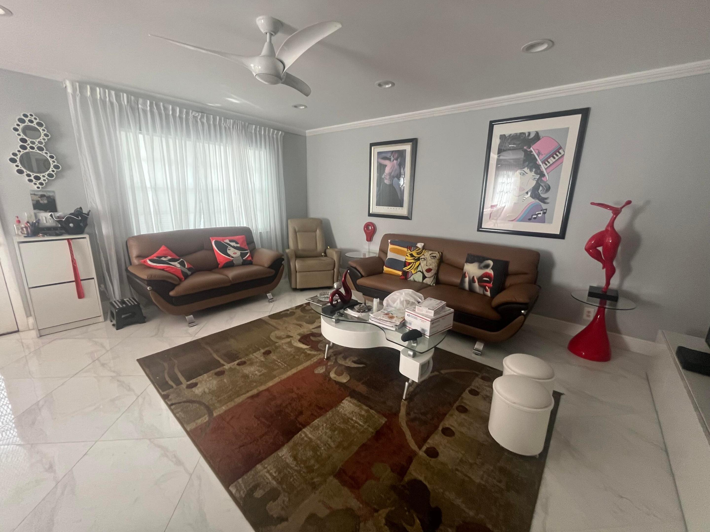 KINGS POINT - Residential