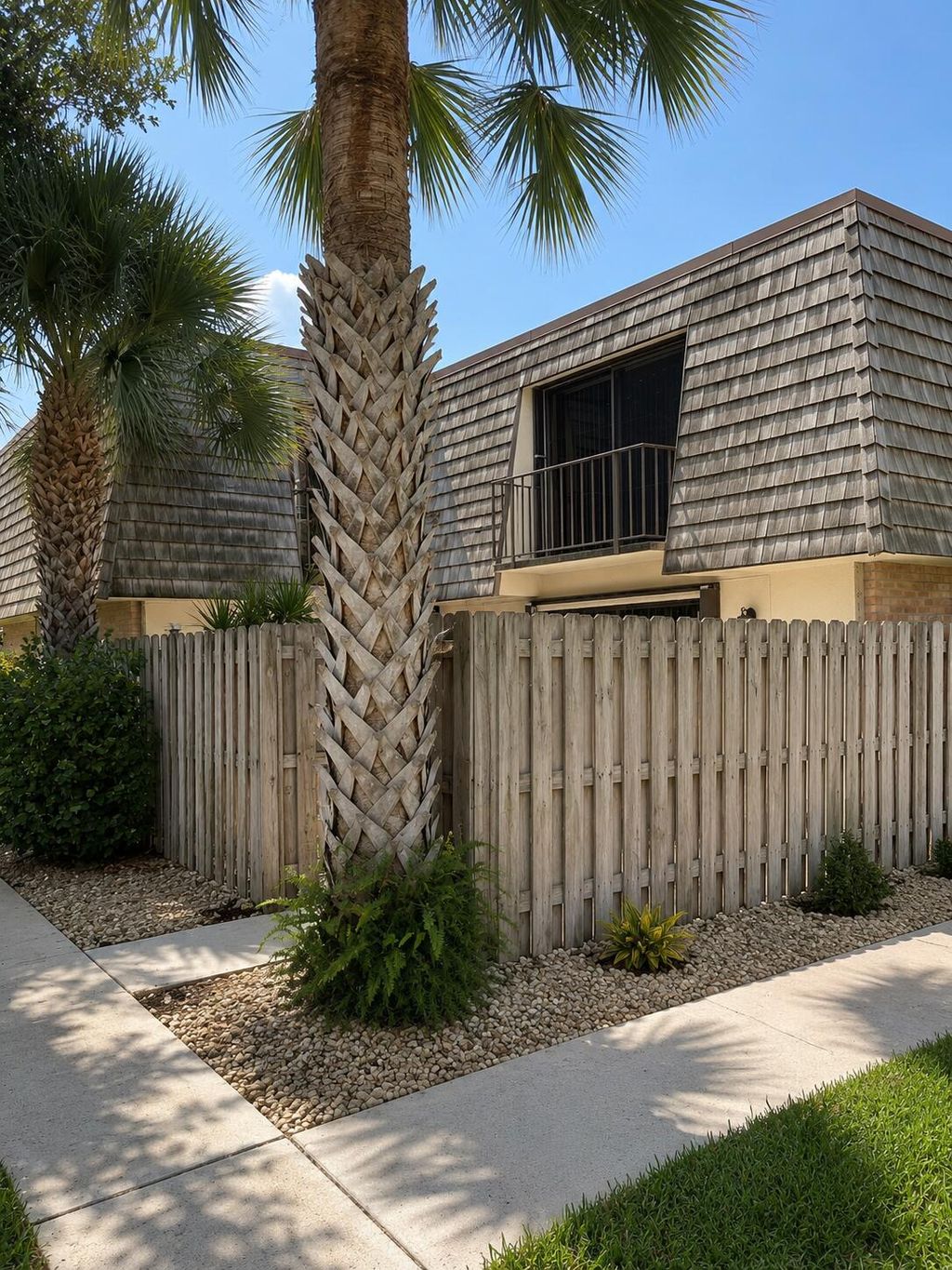 Photo of 234 Lake Arbor Drive, Palm Springs, FL 33461 (MLS # B26049752)