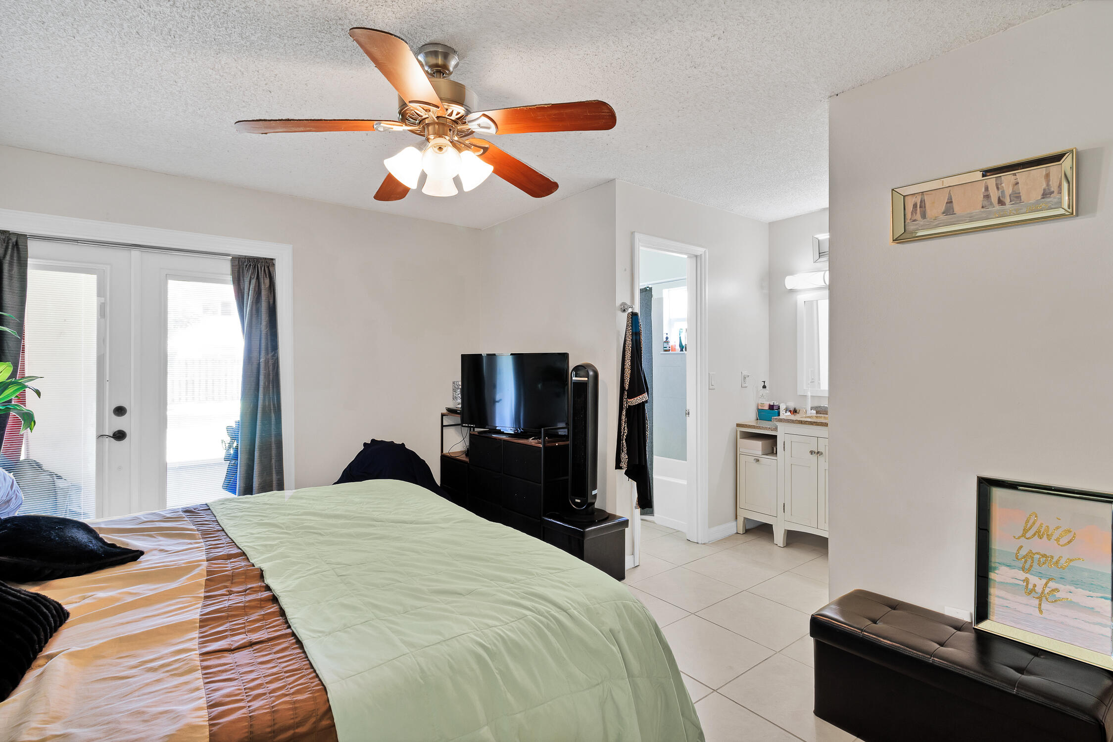VANTRICIAN SUBDIVISION - Residential Income