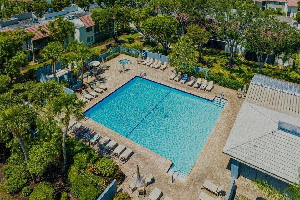 FAIRWAY PARK CONDO - Residential