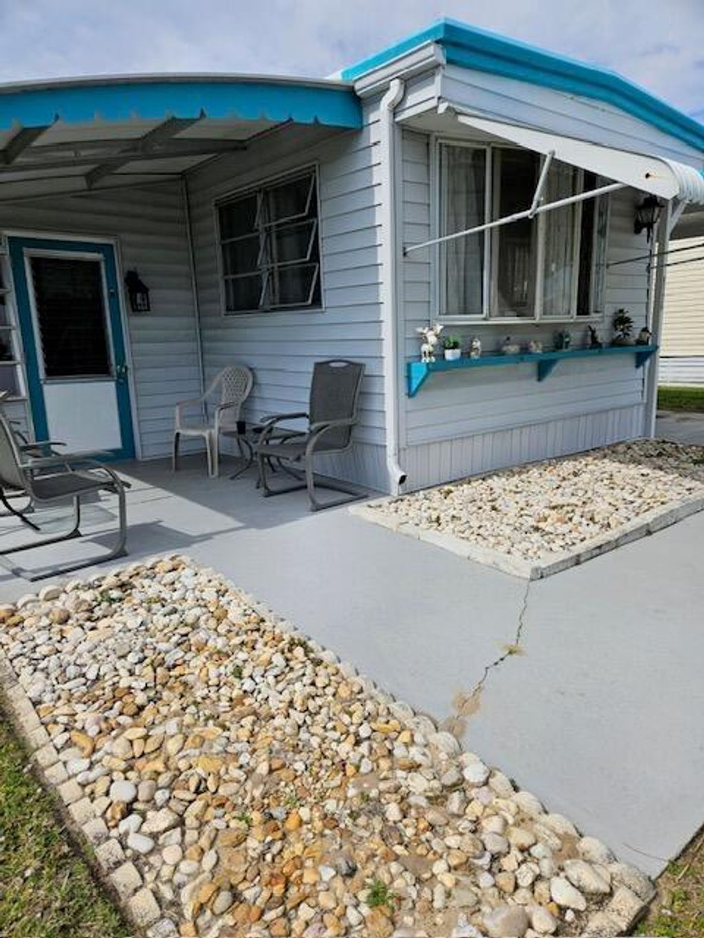 Photo of 8116 SE Wren Avenue, Hobe Sound, FL 33455 (MLS # R10965501)