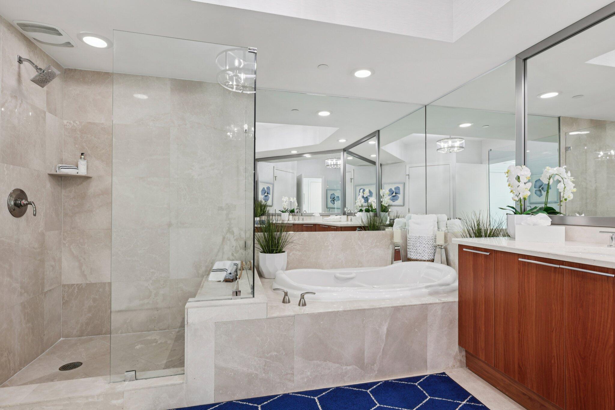 MARINA GRANDE RIVIERA BEACH CONDO - Residential