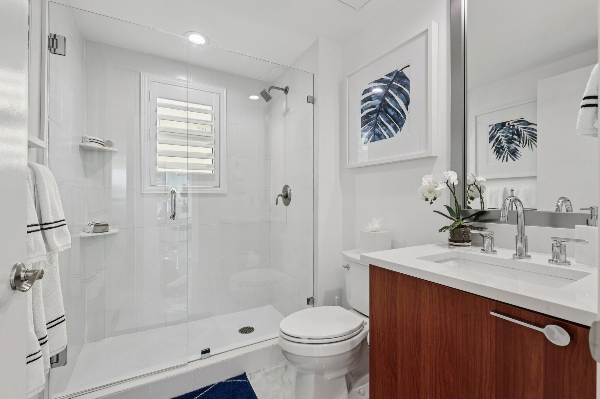 MARINA GRANDE RIVIERA BEACH CONDO - Residential