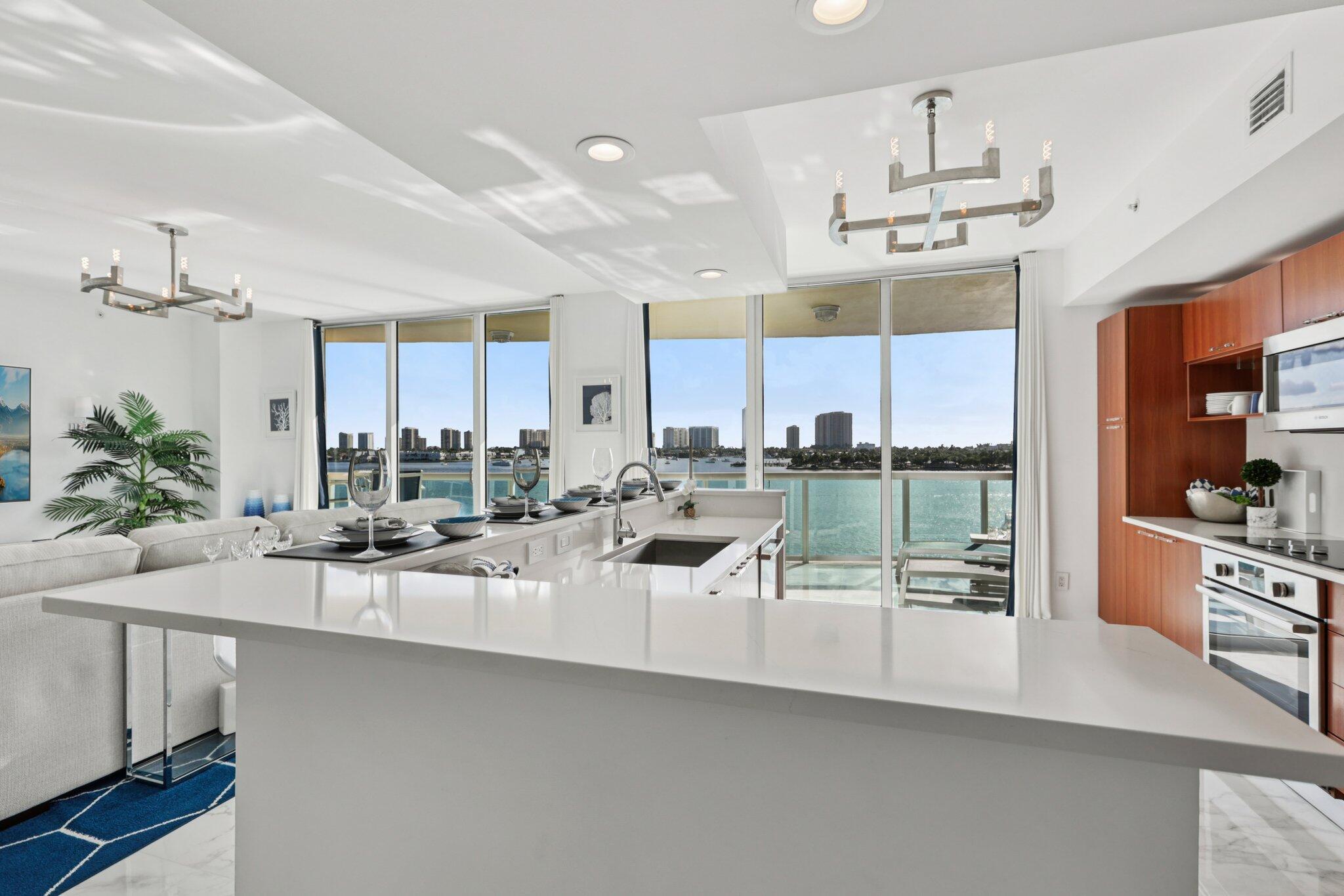 MARINA GRANDE RIVIERA BEA - Residential