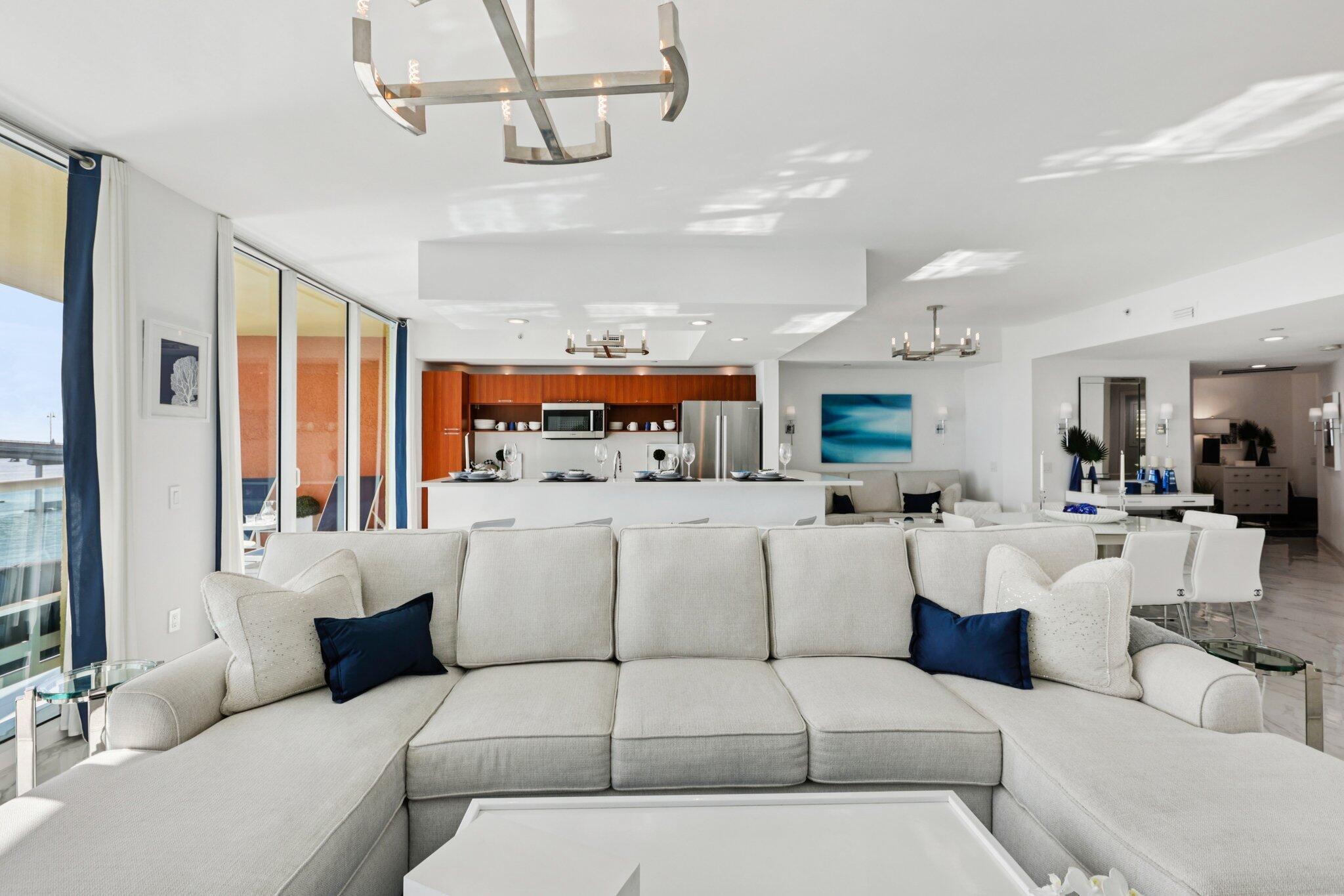 MARINA GRANDE RIVIERA BEA - Residential