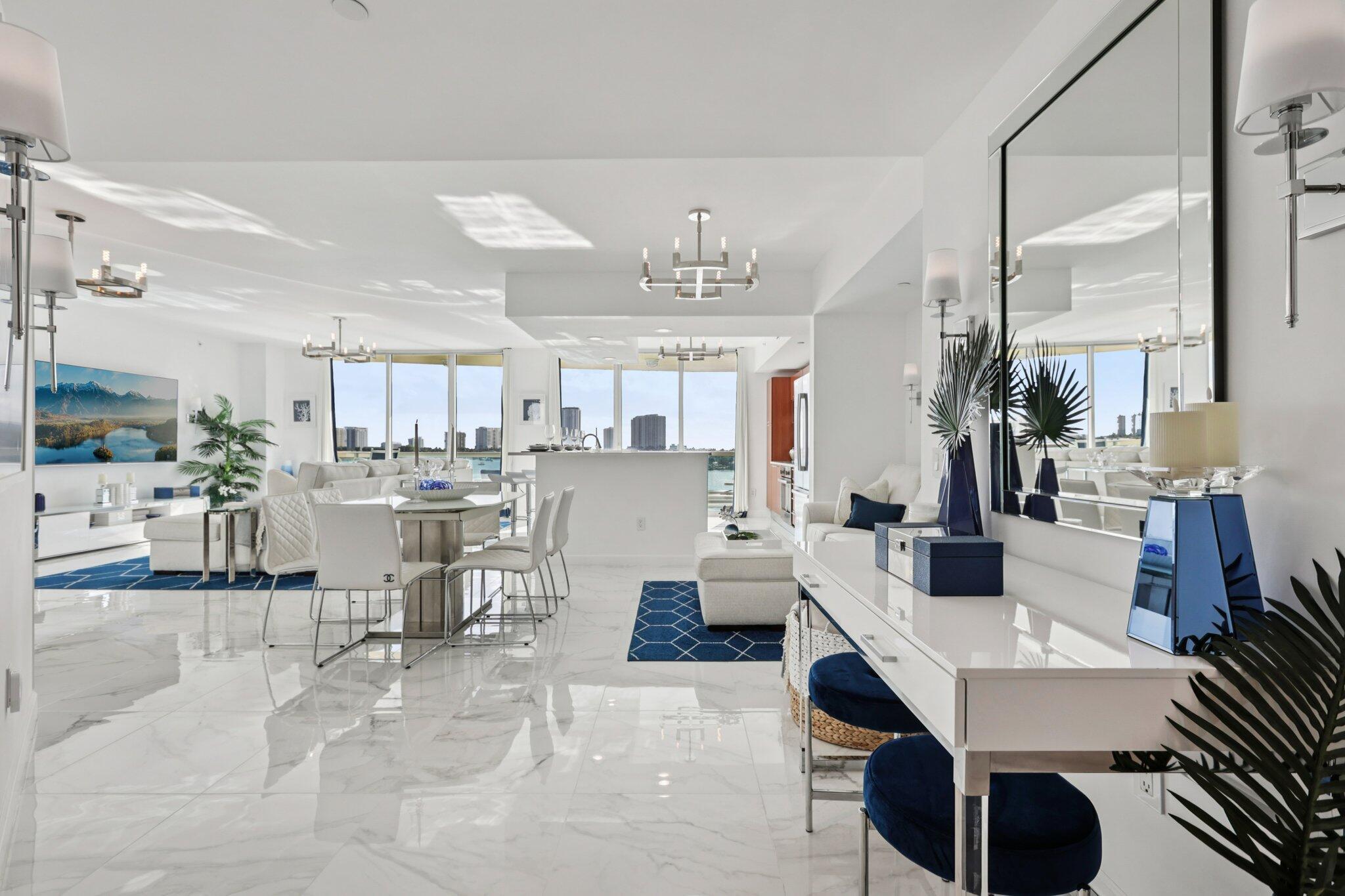 MARINA GRANDE RIVIERA BEA - Residential