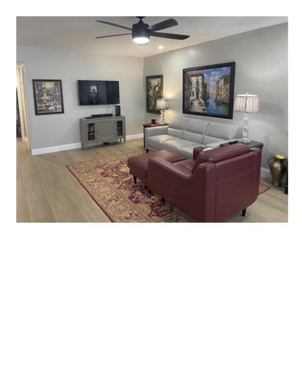 HIGH POINT OF DELRAY BEACH CONDO SEC III - Residential