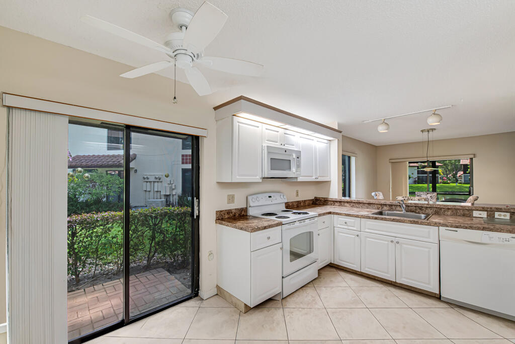 10851 Palm Lake Avenue 101