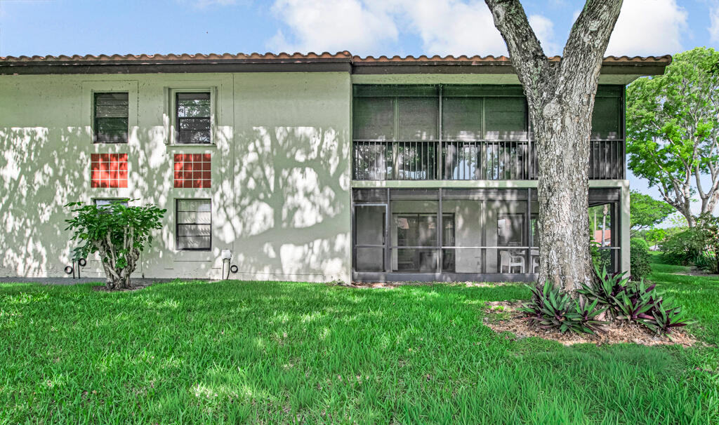 PALM CHASE CONDO - Residential