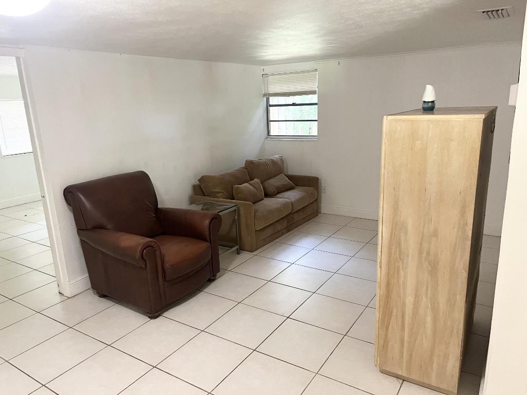 PALMETTO HARBOR - Residential Lease