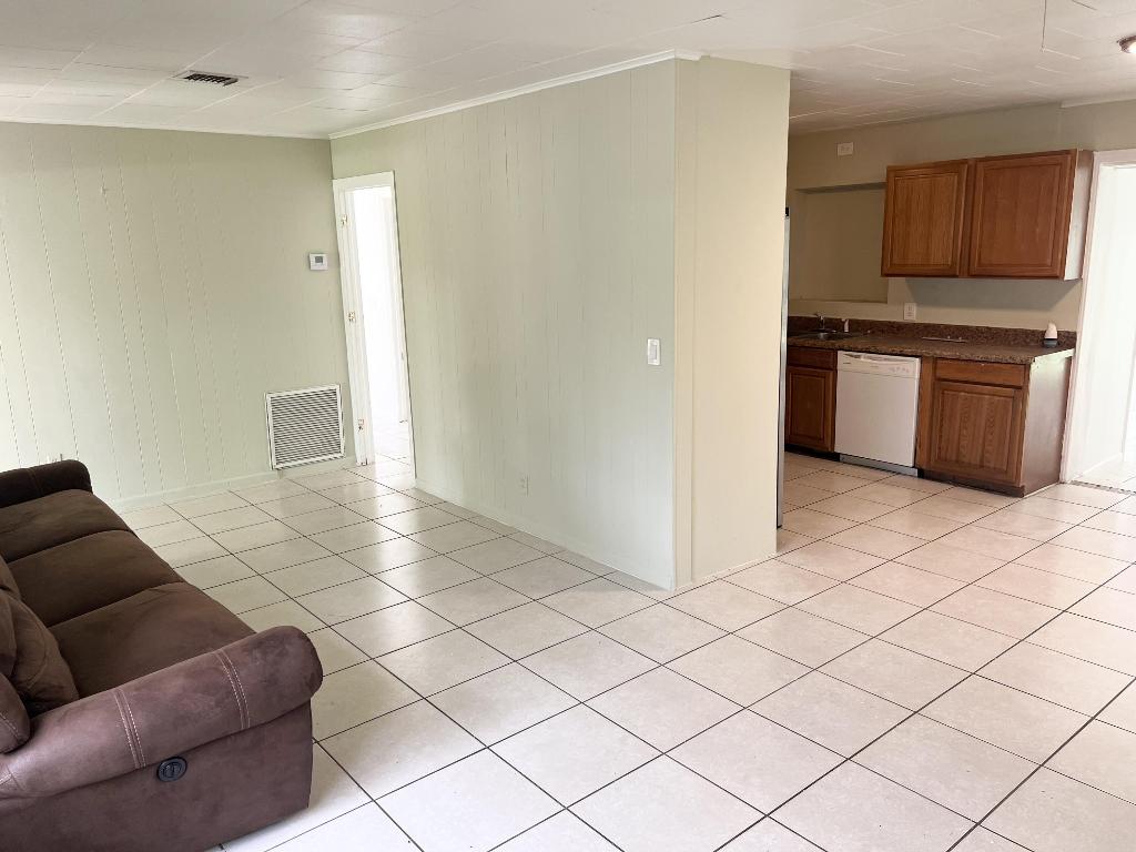 PALMETTO HARBOR - Residential Lease