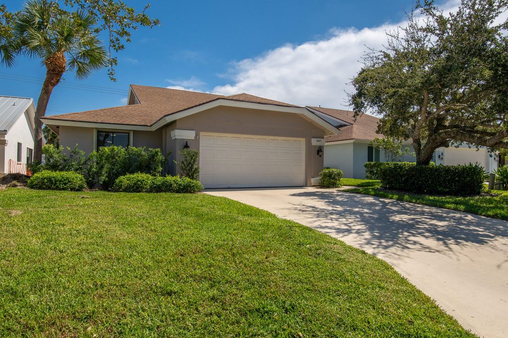 Photo of 107 Landward Drive, Jupiter, FL 33477 (MLS # R11010567)