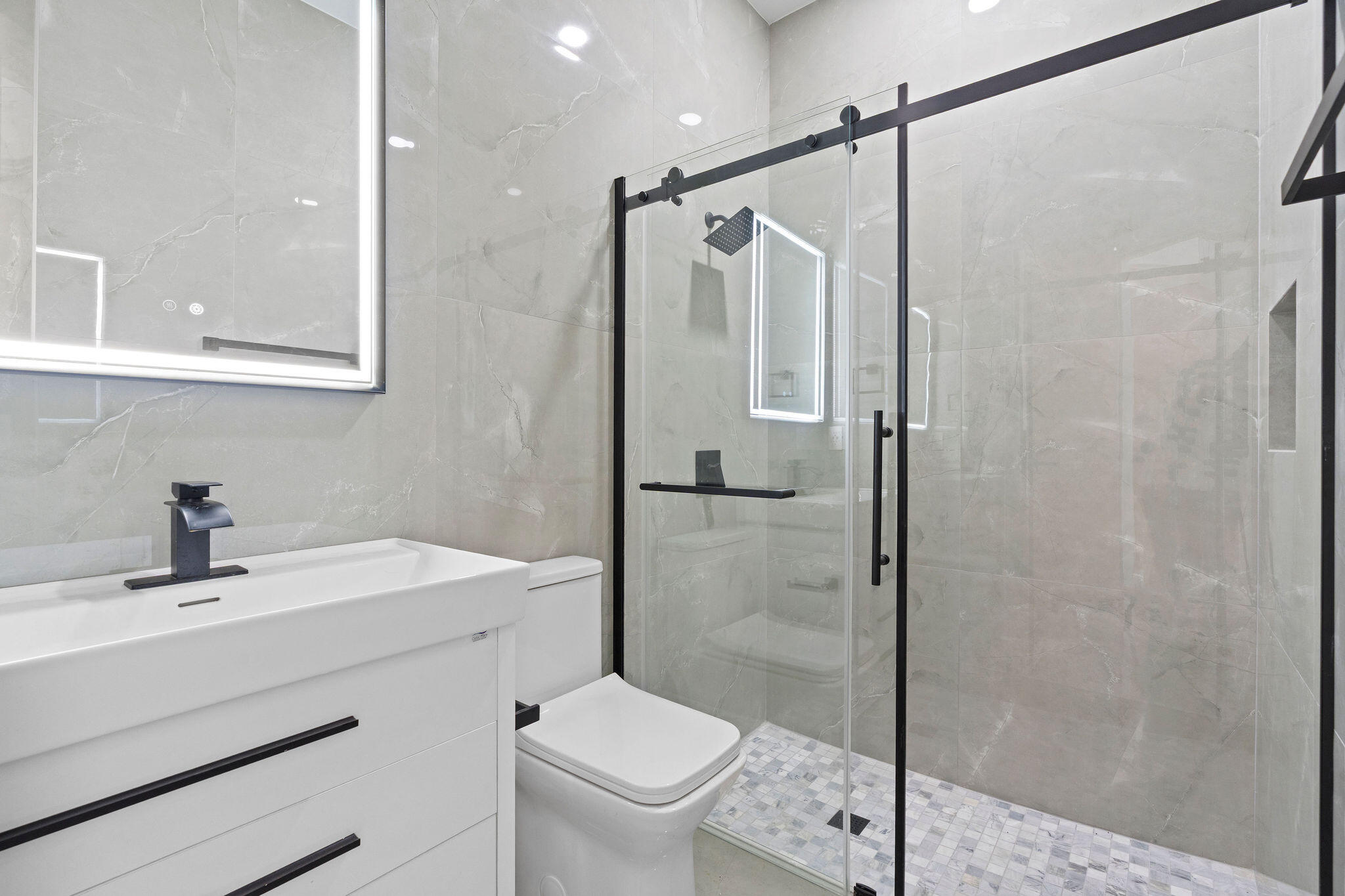 SUNSHINE RANCHES - Residential