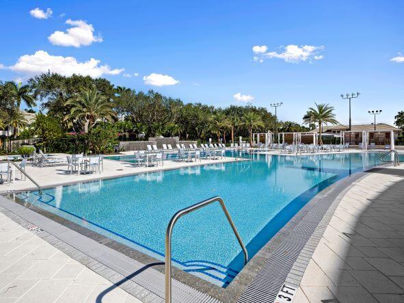 BOCA GROVE - Residential