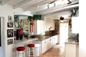 LAWN LAKE - Residential