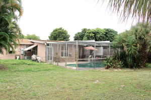 LAWN LAKE - Residential