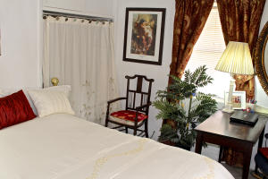 LAWN LAKE - Residential