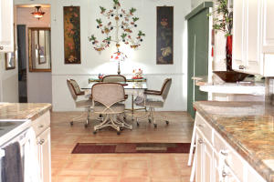 LAWN LAKE - Residential