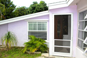 LAWN LAKE - Residential