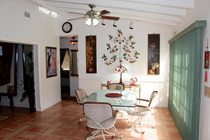 LAWN LAKE - Residential