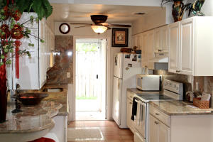 LAWN LAKE - Residential