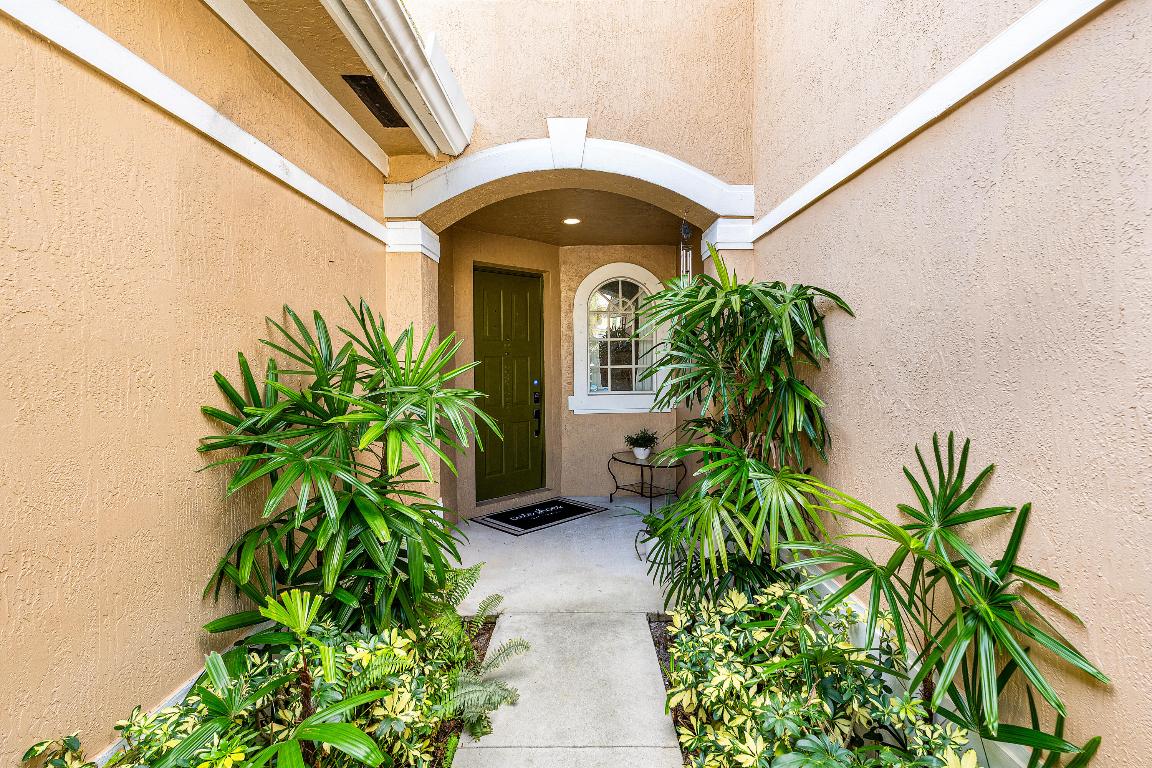 LANTERN KEY - Residential