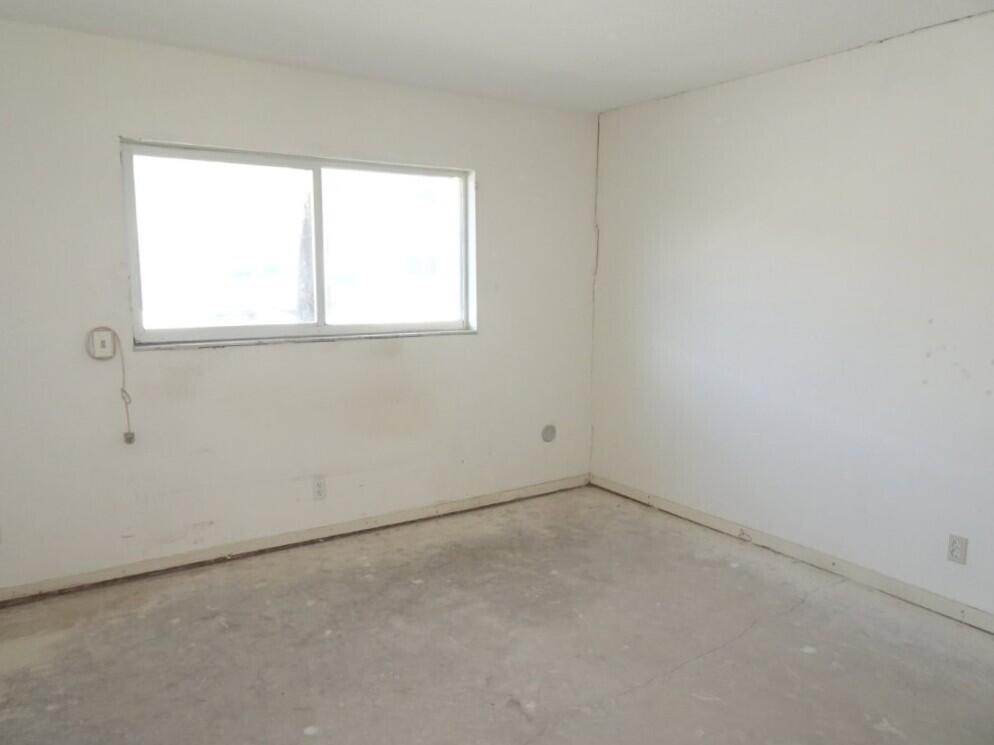 Snug Harbor Gardens Condo - Residential