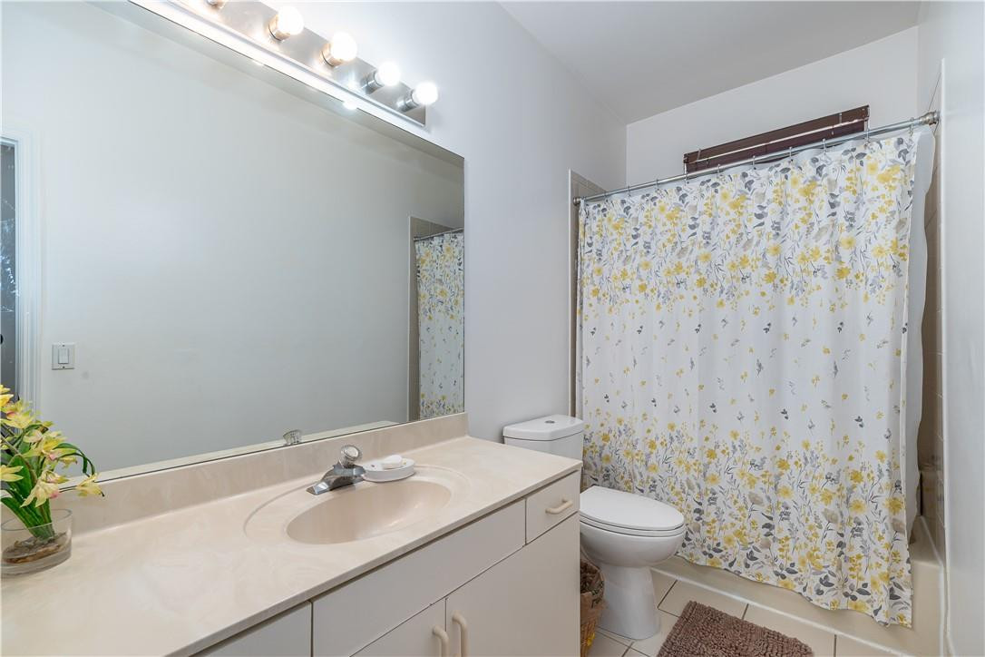 Maple Ridge 167-38 B - Residential