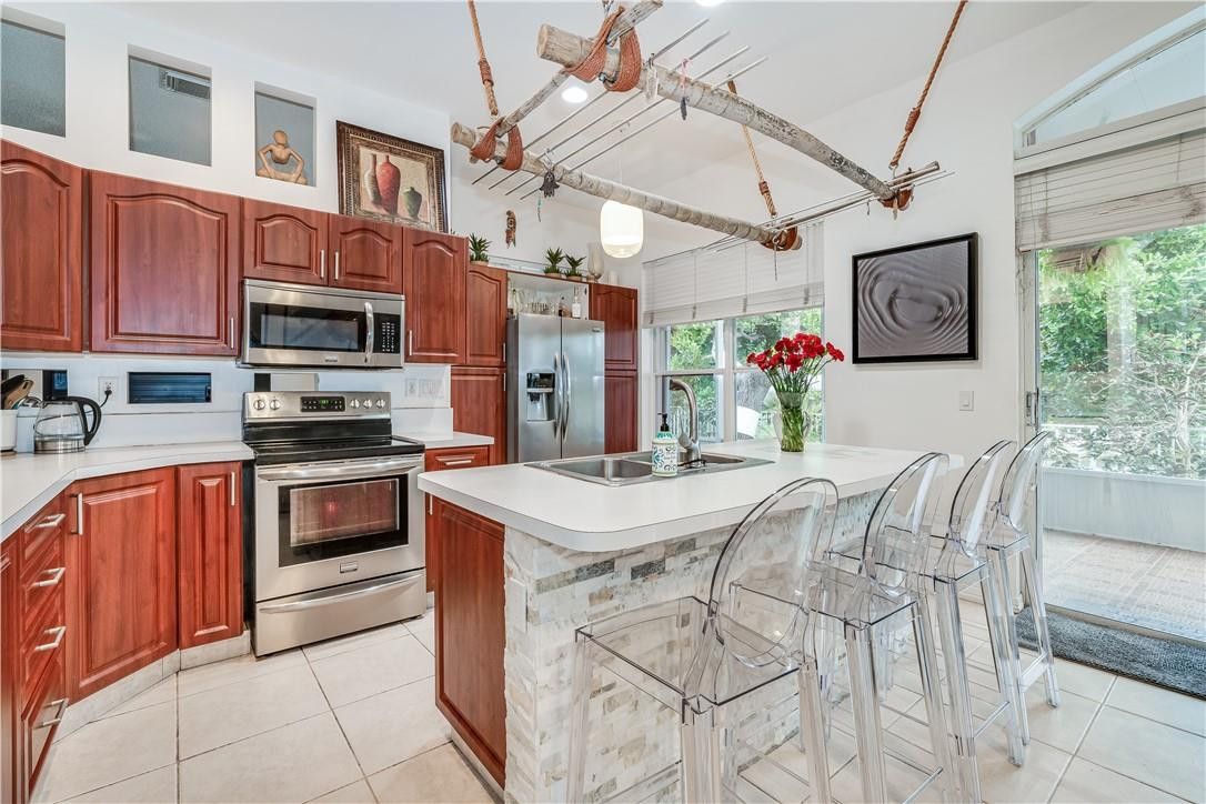 Maple Ridge 167-38 B - Residential