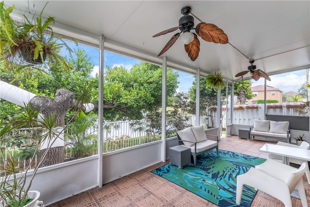 Maple Ridge 167-38 B - Residential