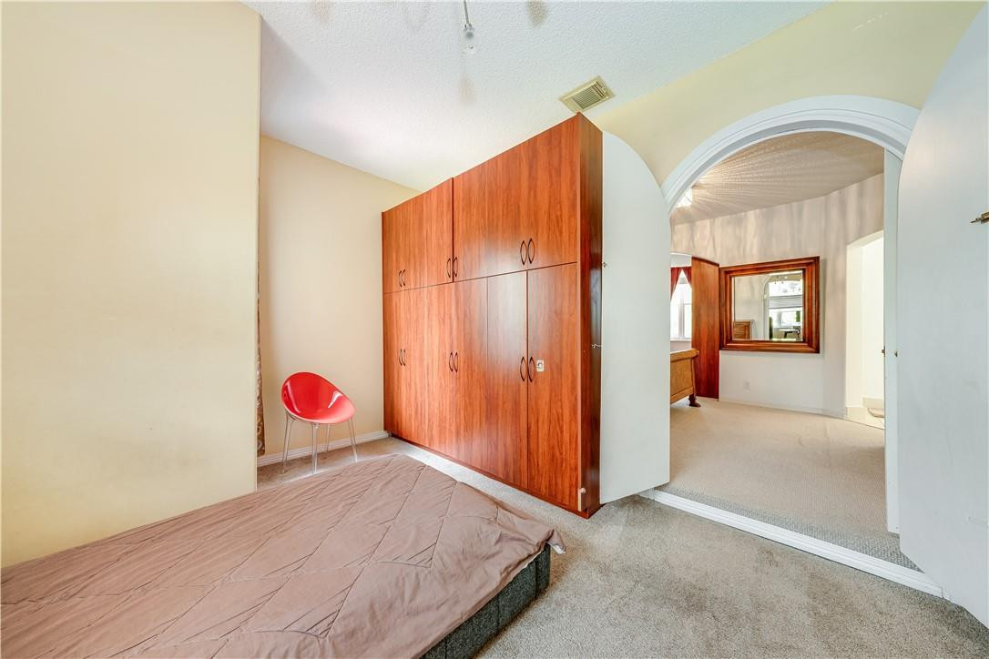 Maple Ridge 167-38 B - Residential