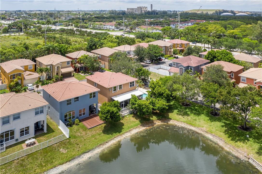 Maple Ridge 167-38 B - Residential