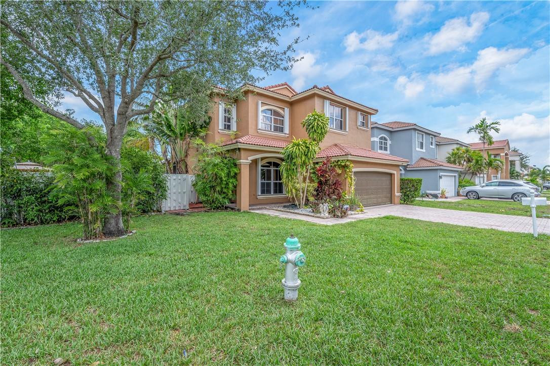 Maple Ridge 167-38 B - Residential