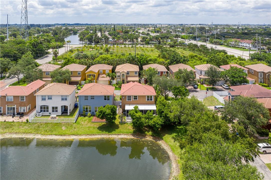 Maple Ridge 167-38 B - Residential