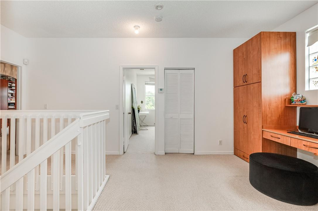 Maple Ridge 167-38 B - Residential