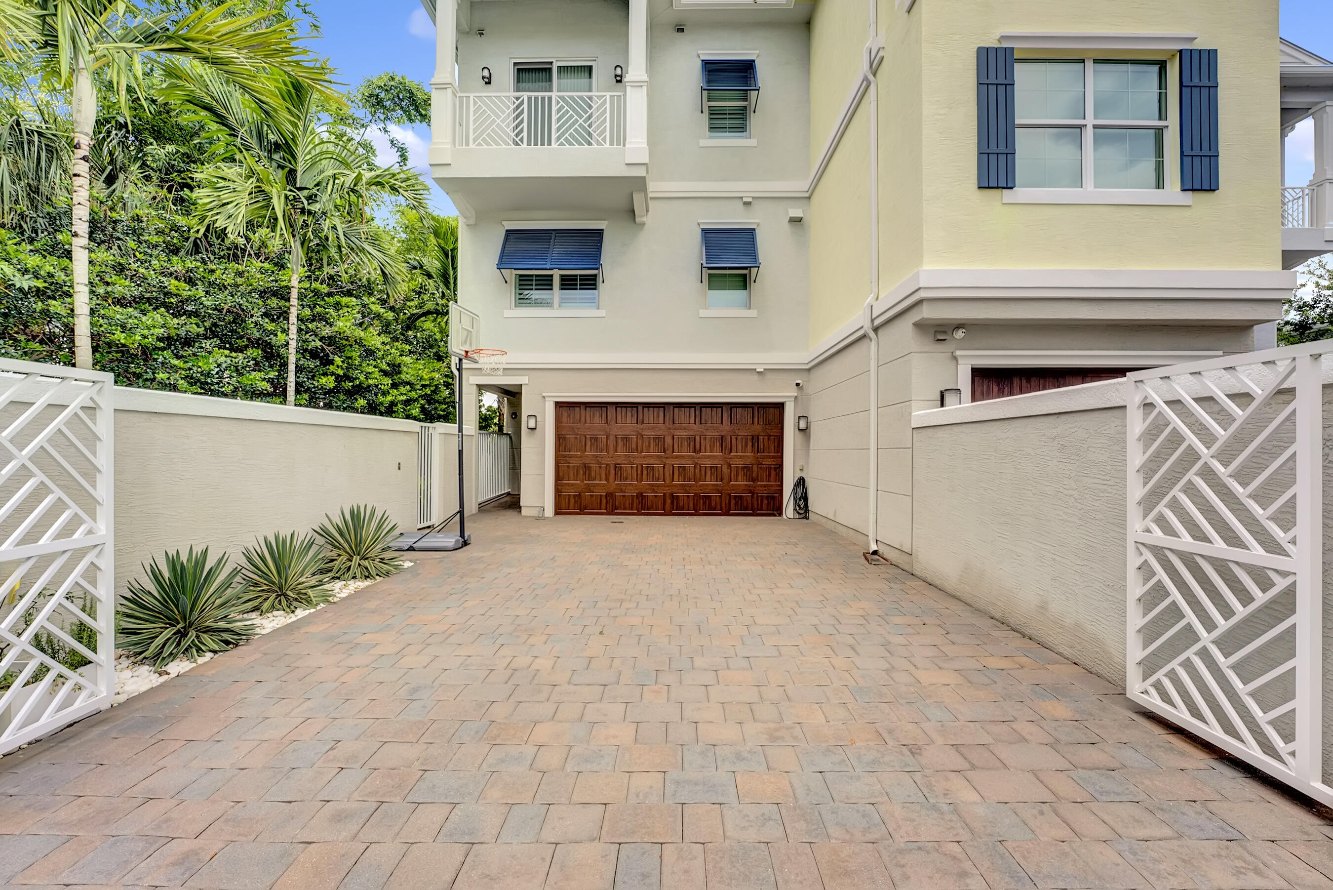 HARBOR VILLAS PALM BEACH CONDO - Residential