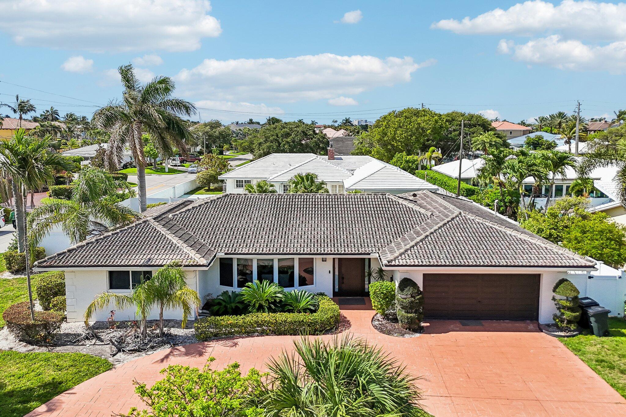 VENETIAN ISLES 2ND SEC - Residential