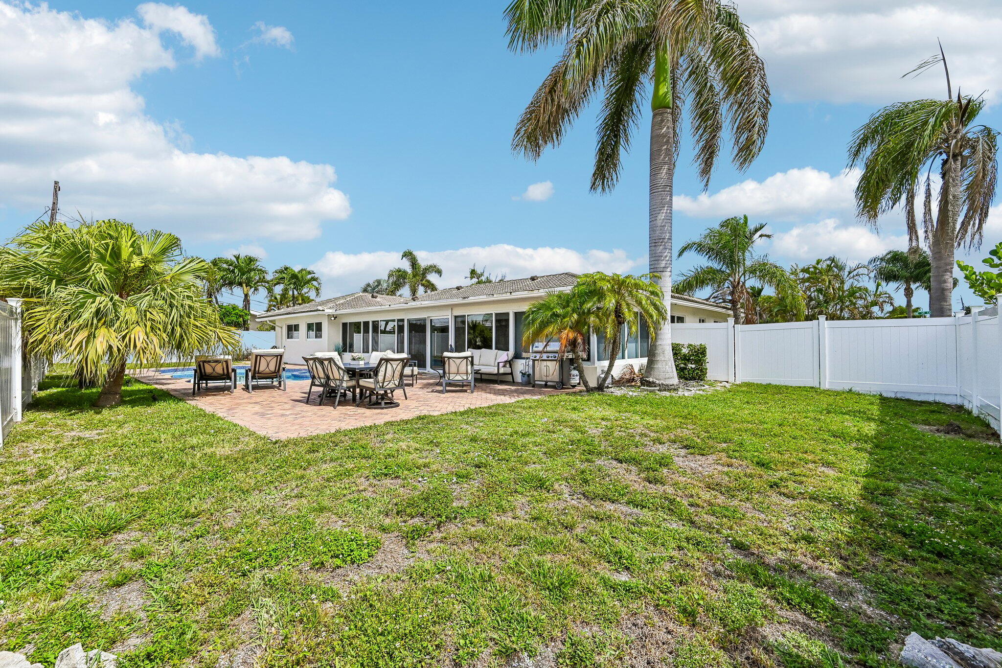 VENETIAN ISLES 2ND SEC - Residential
