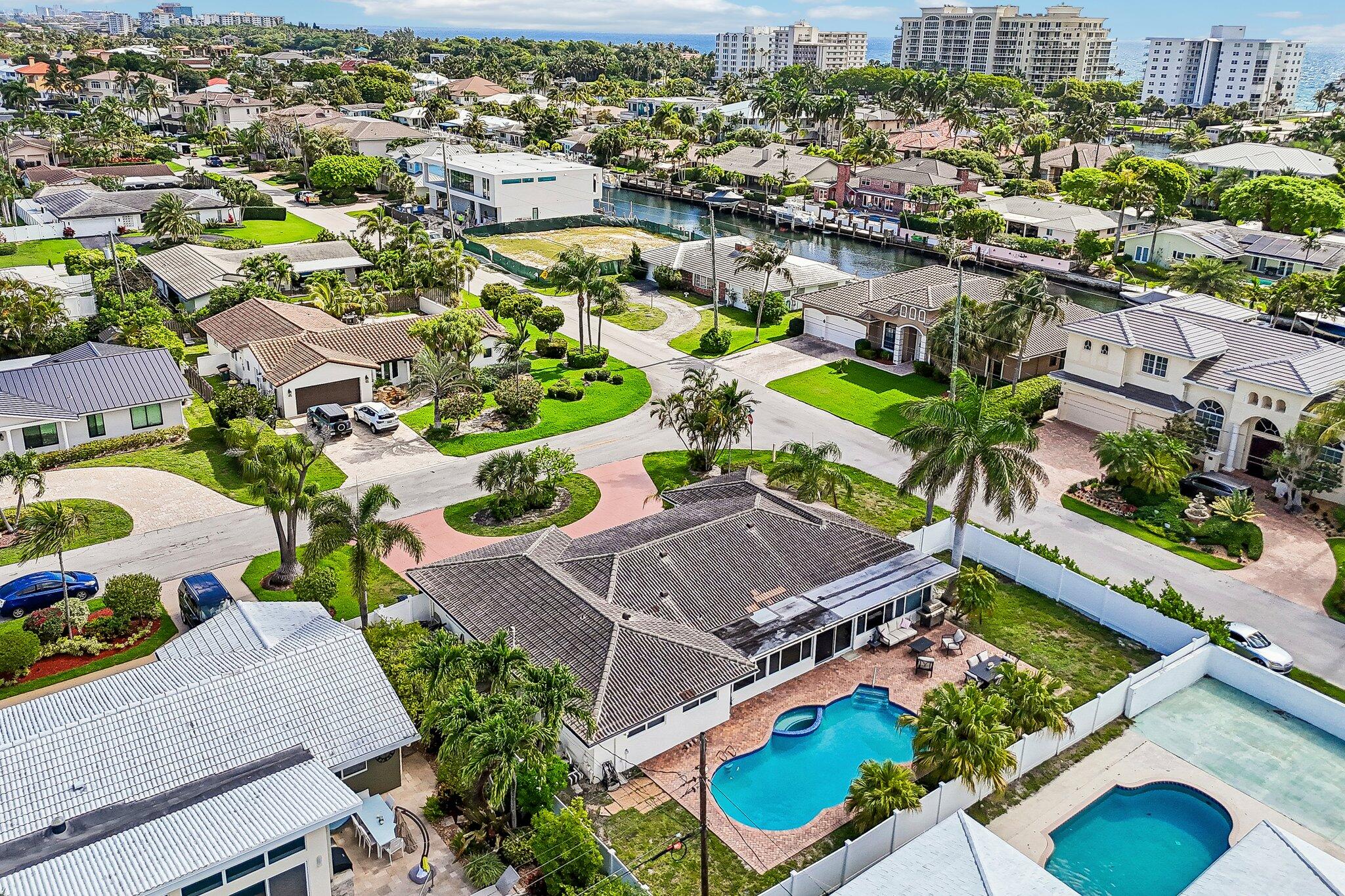 VENETIAN ISLES 2ND SEC - Residential